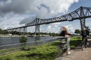 In Rendsburg steht die Eisenbahnhochbrücke