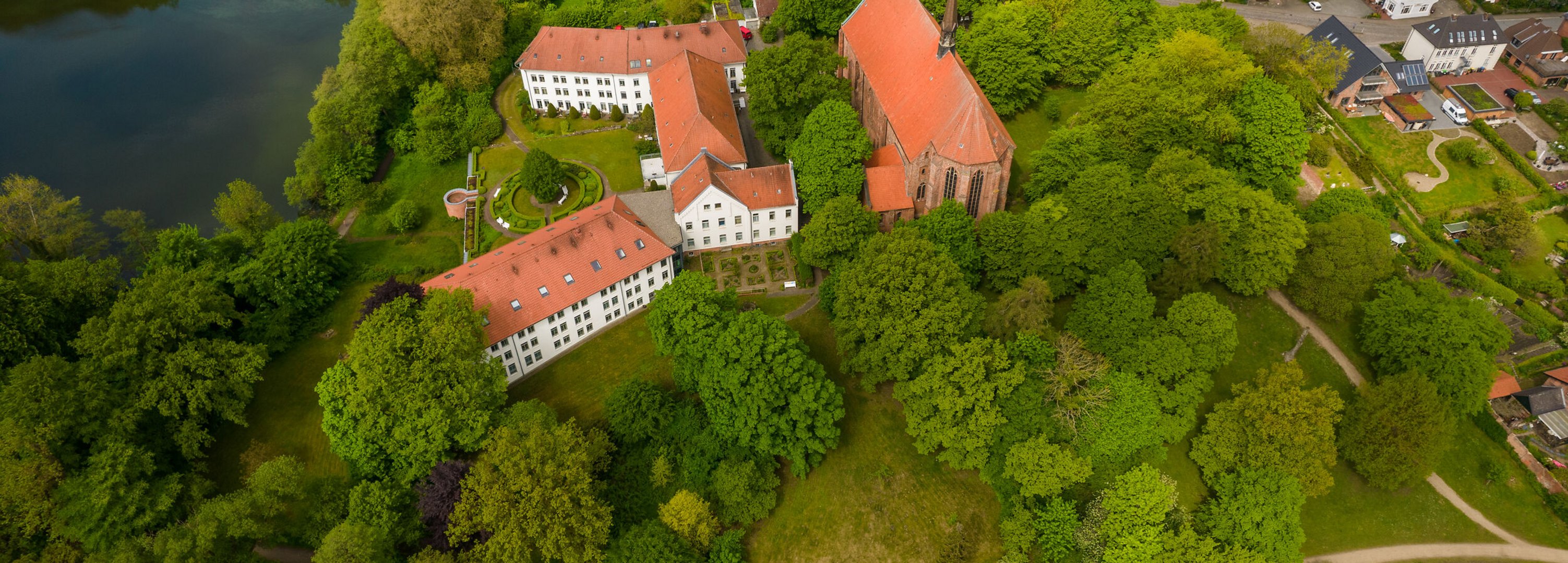 Luftaufnahme Kloster Bordesholm