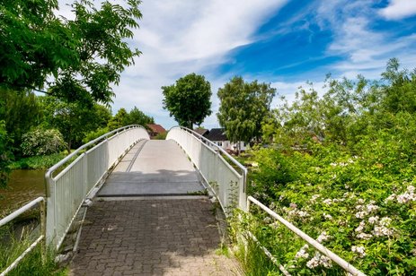 Eiderbrücke Nübbel Brücke über die Eider Richtung NOK