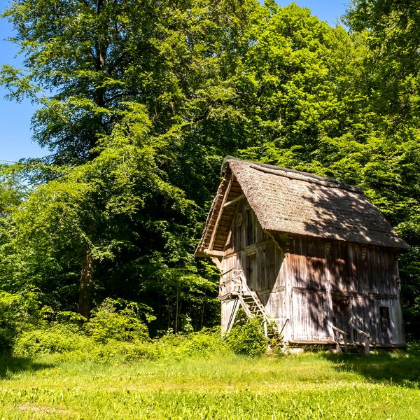 Historische Holz-Speicher in der Gemeinde Meezen im Amt Mittelholstein