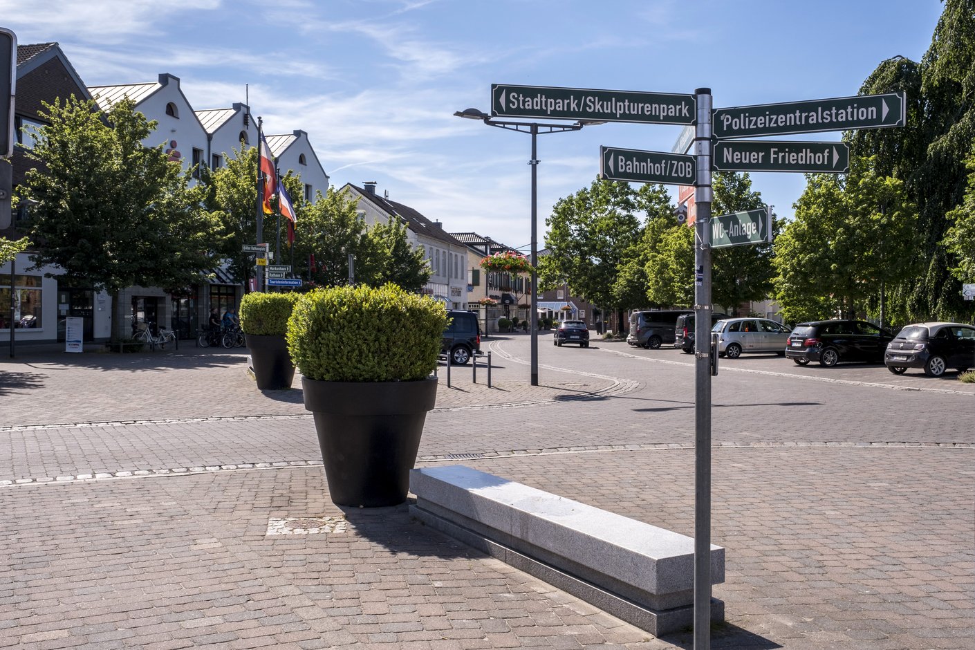 Markplatz Nortorf Wegweiser