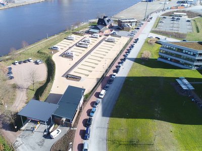 Wohnmobilhafen am Kanal-Café NOK