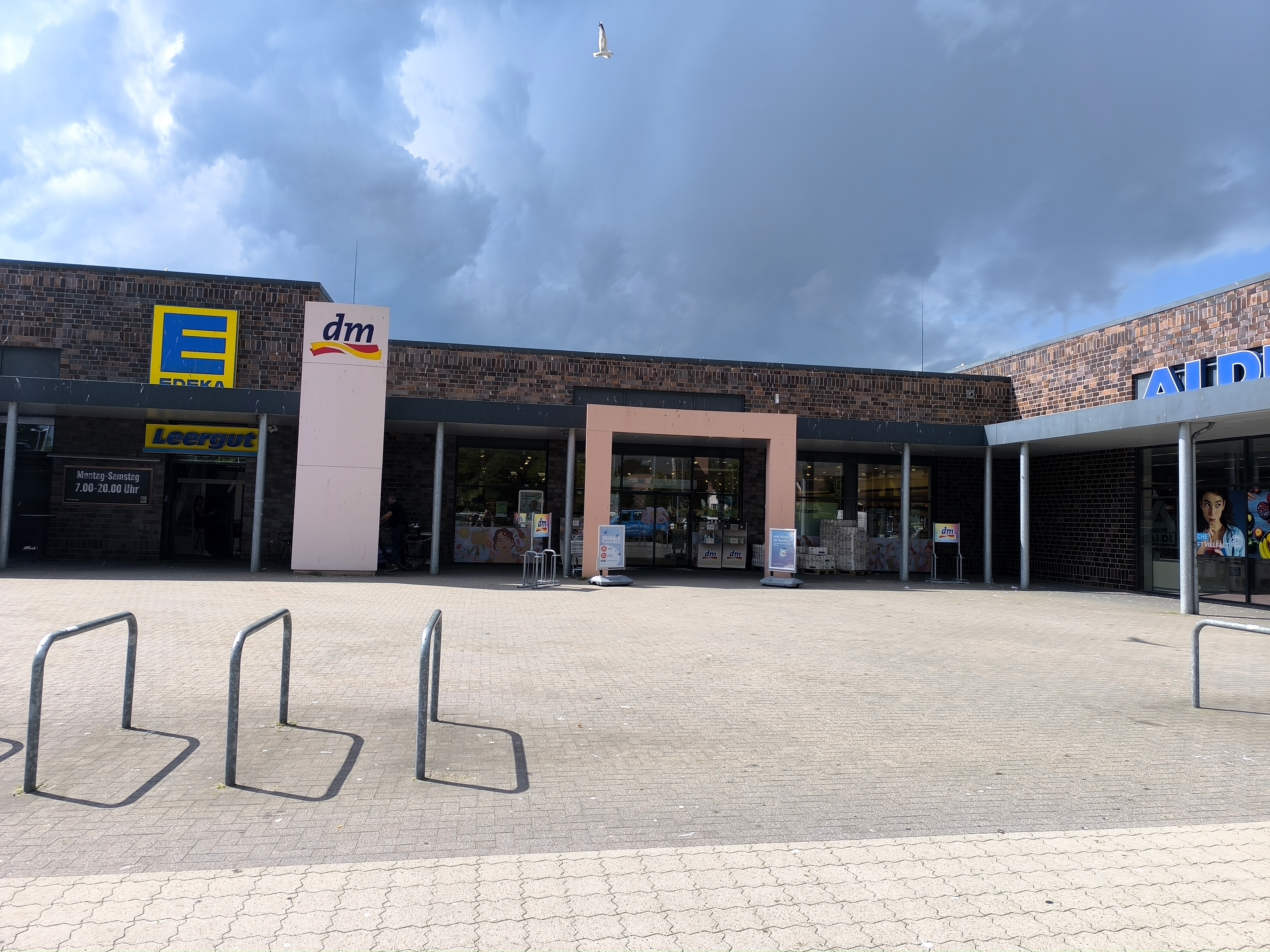 dm-drogerie markt